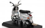 1: 18 Scale Blue / Silver Maisto Vespa 125ET4 1996 Motor Toy