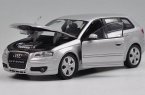Silver / Red / Blue 1:24 Welly Diecast Audi A3 Sportback Model
