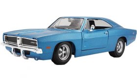 Blue / White 1:25 Scale Maisto Diecast 1969 Dodge Charger R/T