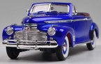 Creamy White / Blue 1:24 Diecast 1941 Chevrolet Special Deluxe