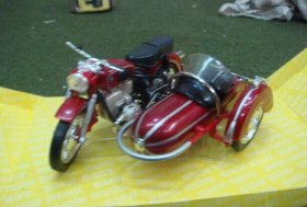 1:18 Scale Red Diecast BMW R69S Sidecar Motorcycle Model