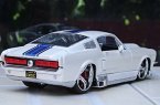 Maisto White 1:24 Scale 1967 Diecast Ford Mustang GT Model