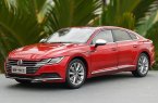 1:18 Scale White / Red / Golden Diecast VW New CC Model