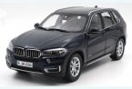 Deep Blue / White Paragon 1:18 Scale Diecast BMW X5 Model