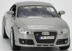 Silver / Blue 1:24 Scale MotorMax Diecast Audi TT Coupe