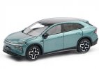 Green / Silver / Gray 1:64 Scale Diecast 2025 Xpeng G7 Model