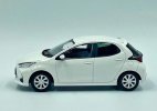 1:30 White /Blue /Black /Pink Diecast 2020 Toyota Yaris Model