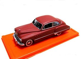 1:43 Scale Red Diecast Buick Roadmaster Model