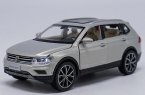 Kids Black / White / Red / Silver Diecast 2017 VW Tiguan L Toy