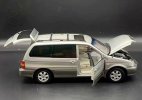 1:18 Scale Blue / White / Gray Diecast 2004 Kia Carnival Model