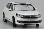 White 1:18 Scale Diecast Citroen C4L Model