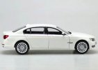 White Kyosho 1:18 Scale Diecast BMW 7 Series Model