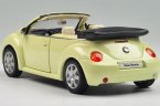 Red / Yellow / Creamy White 1:24 Welly Diecast VW New Beetle