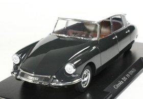 Black 1:24 Scale WhiteBox Diecast 1963 Citroen DS 19 Model