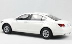 White / Silver 1:24 Scale Kids R/C Honda Accord Toy