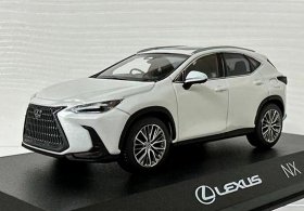 White / Gray / Black 1:43 Kyosho Diecast Lexus NX 450h Model