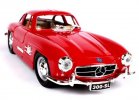 Red 1:24 Scale Bburago Diecast Mercedes-Benz 300 SL Model