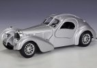 Silver 1:24 Scale Bburago Diecast 1936 Bugatti Atlantic Model