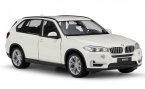 Red/ White / Black 1:24 Scale Welly Diecast BMW X5 Model