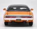 1:24 Orange Maisto Diecast 1970 Dodge Challenger R/T Model