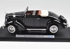 Black 1:18 Scale Welly Diecast 1936 Ford Deluxe Cabriolet Model