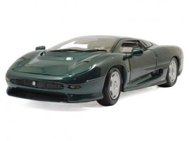 Green 1:18 Scale Maisto Diecast Jaguar XJ220 Model