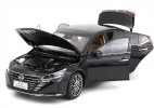 1:18 White / Black / Silver Diecast 2022 Nissan Altima Model