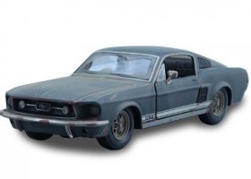 1:24 Scale Gray Maisto Diecast 1967 Ford Mustang GT Model