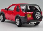 Red / Silver 1:24 Scale Welly Diecast Land Rover Freelander Toy