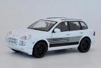 White 1:18 Welly Diecast Porsche Cayenne Turbo Model