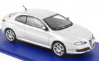 White 1:43 Scale Diecast Alfa Romeo GT Model