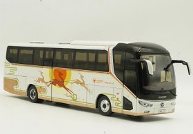 1:36 Scale White Diecast Foton AUV BJ6122 Coach Bus Model