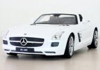 Black / Red / White 1:24 Diecast Mercedes-Benz SLS AMG Cabrio