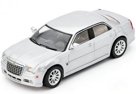 1:64 White /Red /Silver /Gray Diecast 2005 Chrysler 300C Model