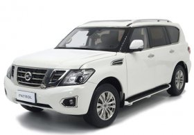 1:18 Scale White Diecast 2018 Nissan Patrol Y62 SUV Model