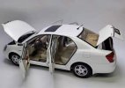 White / Red 1:18 Scale Diecast 2006 Geely Vision Model