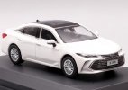 1:43 Scale White / Black Diecast 2019 Toyota Avalon Model