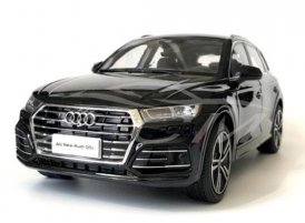 Blue /White /Black / Red 1:18 Scale Diecast 2018 Audi Q5L Model