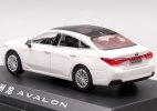 1:43 Scale White / Black Diecast 2019 Toyota Avalon Model
