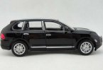 Blue / Red 1:24 Welly Diecast Porsche Cayenne Turbo Model