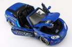 Red / Blue 1:24 Scale Bburago Diecast Mazda MX-5 Model