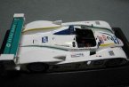 White 1:43 Scale IXO Diecast Audi R8 Model