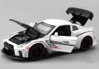 Black / White / Red 1:32 Scale Kids Diecast Nissan GT-R R35 Toy