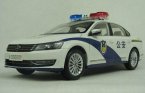 White 1:18 Scale Police Diecast VW New Passat Model