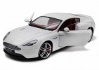 1:18 Black / White / Gray Welly Diecast Aston Martin DB9 Model