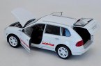 1:18 White / Black Welly Diecast Porsche Cayenne Turbo Model