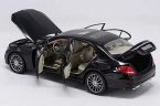 1:18 Scale Black Diecast Mercedes Benz E300L Model