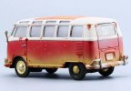 1:25 Scale Red-White MaiSto 1962 VW Microbus Model