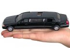 Black / White / Champagne 1:38 Diecast Lincoln Limousine Toy