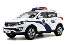 1:18 Scale White Diecast Kia Sportage R SUV Model